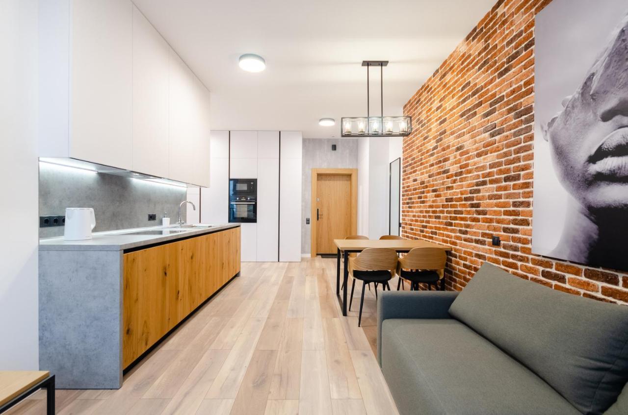 Petrovdom 160-161-166-3A-3B-131A-104A In Beautiful Apartments In Rc "Yaroslaviv Grad" Kiev Extérieur photo