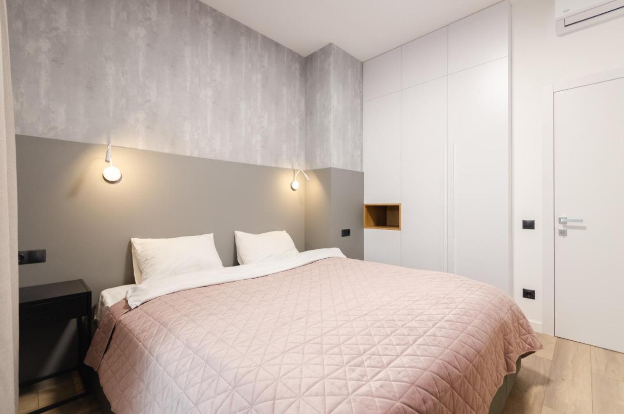 Petrovdom 160-161-166-3A-3B-131A-104A In Beautiful Apartments In Rc "Yaroslaviv Grad" Kiev Extérieur photo