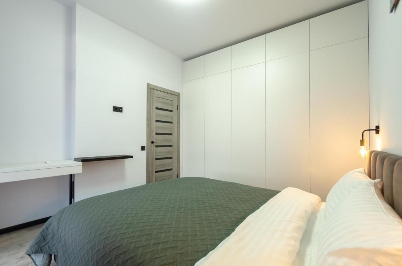 Petrovdom 160-161-166-3A-3B-131A-104A In Beautiful Apartments In Rc "Yaroslaviv Grad" Kiev Extérieur photo