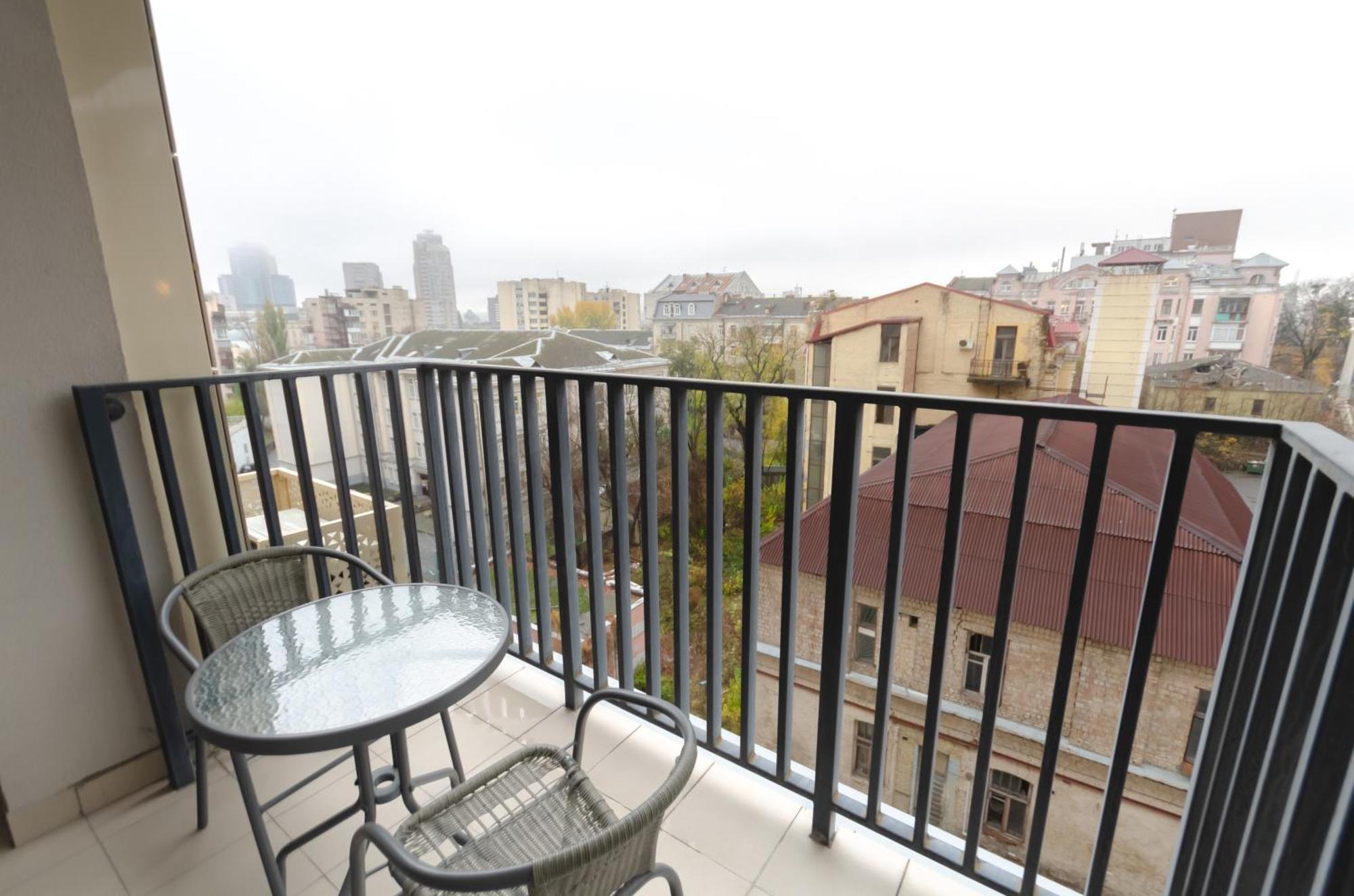 Petrovdom 160-161-166-3A-3B-131A-104A In Beautiful Apartments In Rc "Yaroslaviv Grad" Kiev Extérieur photo
